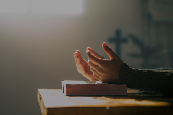 Meditação cristã para o estresse e paz emocional com versículos bíblicos
